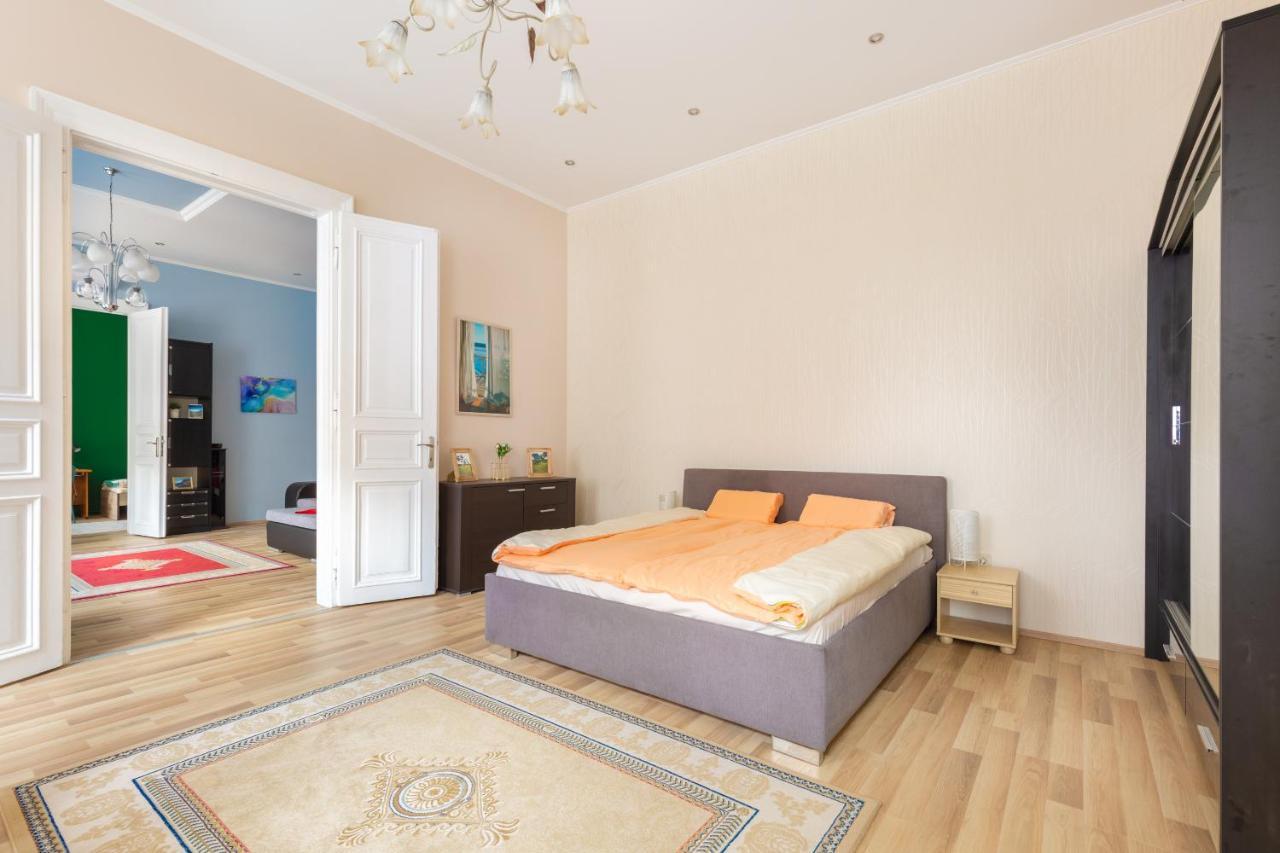 F24 Ferenc Apartment Budapest Exteriör bild