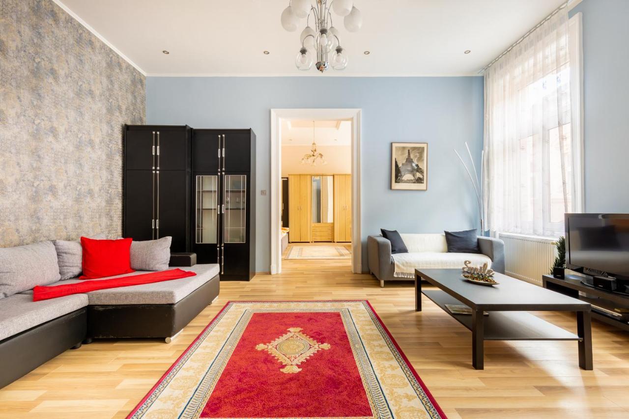 F24 Ferenc Apartment Budapest Exteriör bild