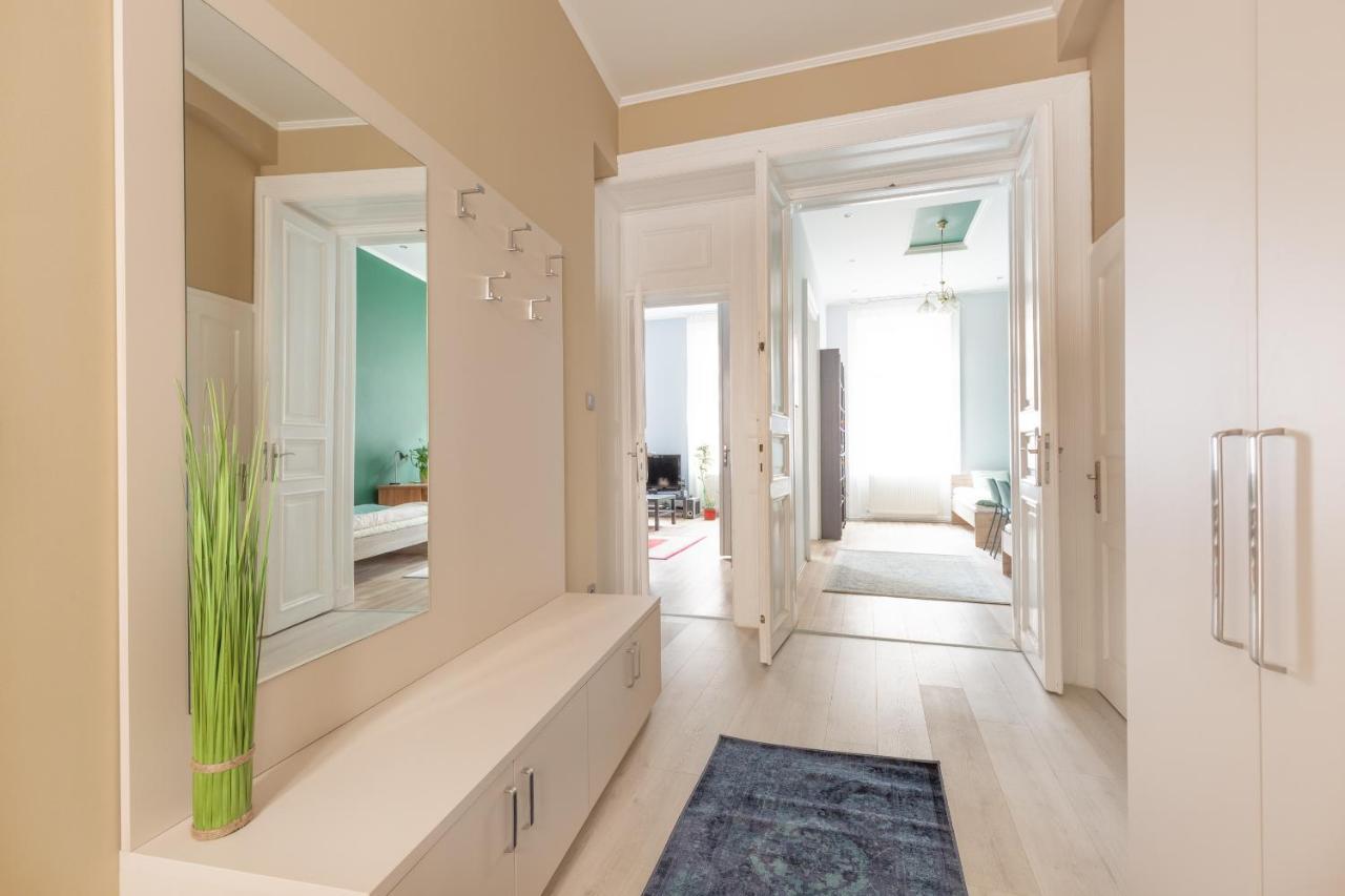 F24 Ferenc Apartment Budapest Exteriör bild