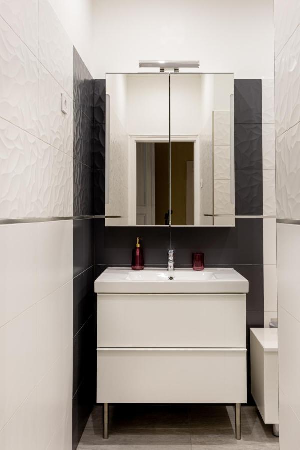 F24 Ferenc Apartment Budapest Exteriör bild